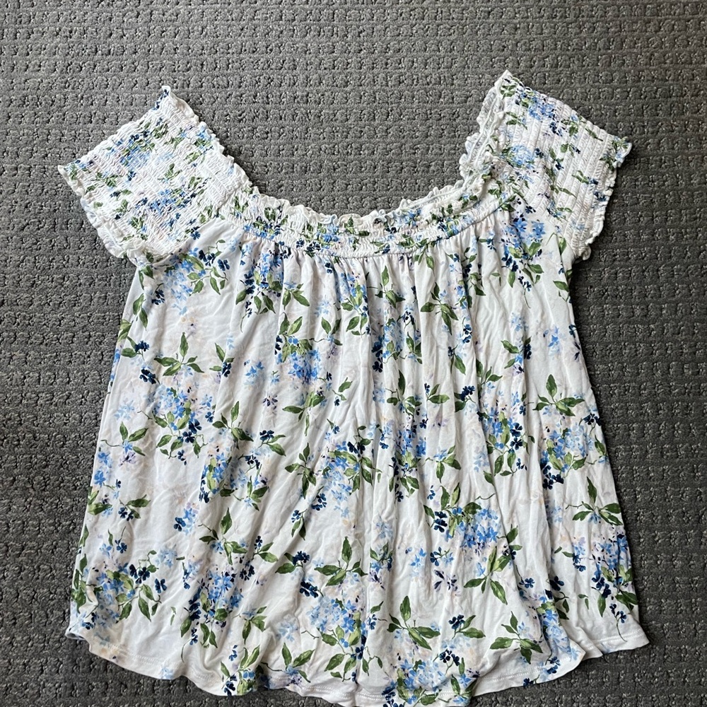 American Eagle Flowy Summer Top